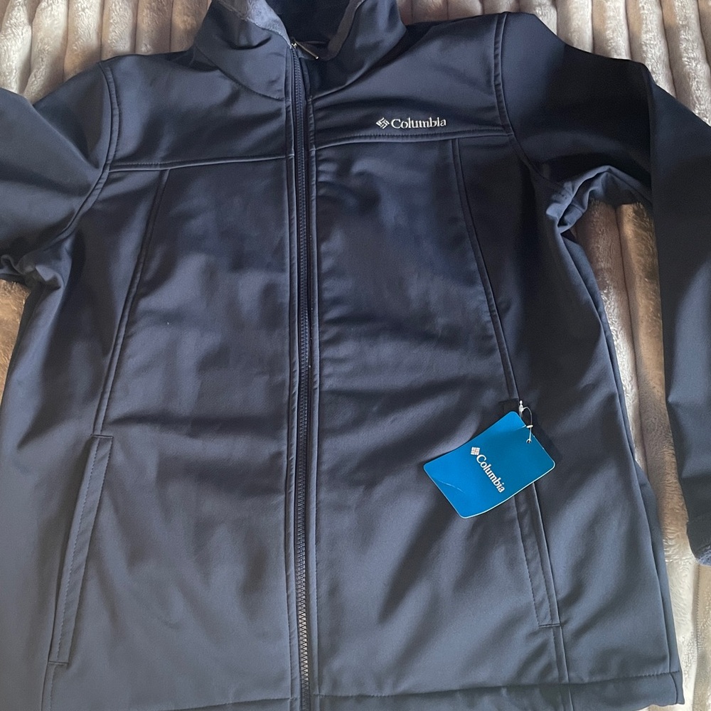 Columbia Navy Softshell Jacket